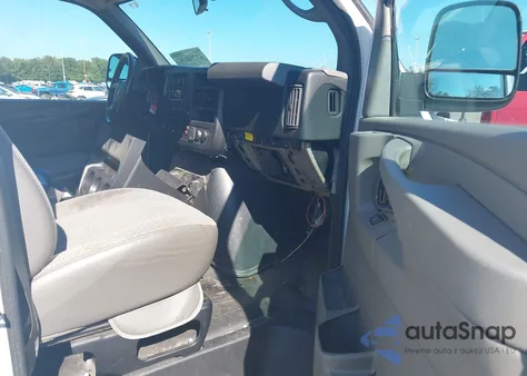 2015 Chevrolet Express 2500 Work Van from USA, damaged, VIN 1GCWGFCF7F1154197